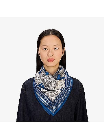 Inoui Editions Women's Louvre Square 65 Scarf in Blue (view 2)