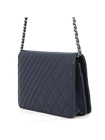 Chanel Chanel wallet, chain Matelassé, Chevron, Boy Chanel, lambskin, CHANEL WALLET (view 2)