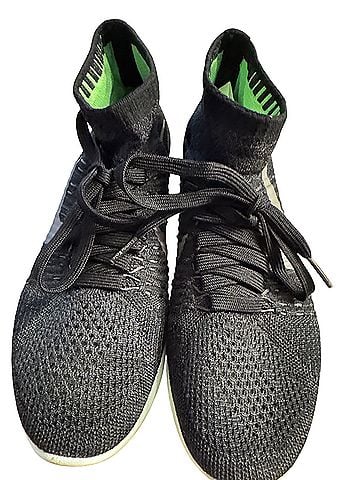 Nike Sneakers (view 2)