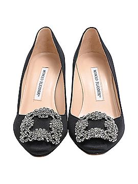 Manolo Blahnik Manolo Blahnik Hangisi 70 Embellished Pumps in Black Satin (view 2)