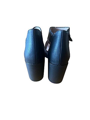 SOUL Naturalizer CHRISTINA Sandals (view 2)