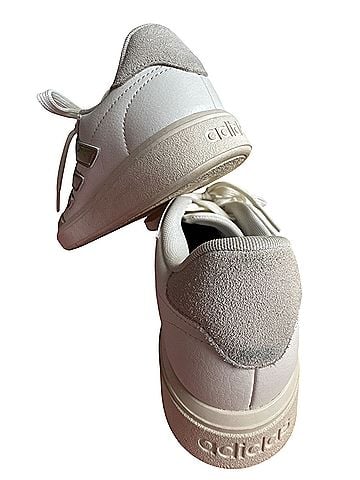 Adidas Sneakers (view 2)