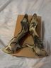 Beau Monde Solid Gold Black Heels Size 7 - photo 4