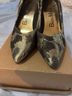 Beau Monde Solid Gold Black Heels Size 7 - photo 6