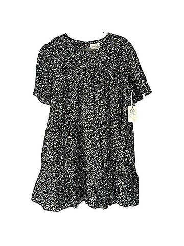 Tuckernuck Quinn Casual Dress (view 1)