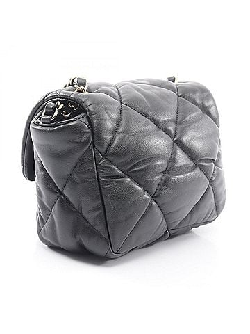 Chanel Chanel Matelassé Shoulder Bag/Handbag, Lambskin Leather, Women's, Black (view 2)