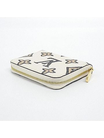 Louis Vuitton Louis Vuitton Wild at Heart Zippy Coin Purse M80677 Wallet/Coin Case (view 2)
