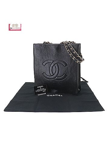 Chanel Chanel Coco Chain Tote Handbag, Leather, Black with Gold Hardware (view 2)