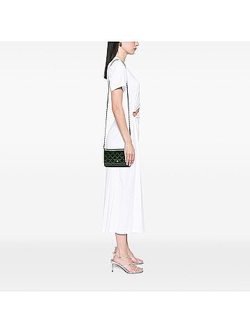 Chanel CC Quilted Patent Wallet On Chain (view 2)
