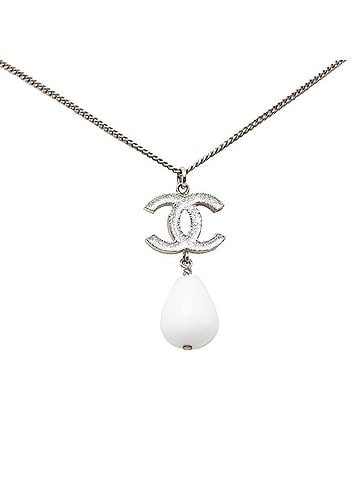 Chanel Chanel Coco Mark Teardrop Chain Pendant Necklace, B10A stamp, A43326, Silver, White Metal, Plastic, Glitter, Women's, CHANEL (view 1)