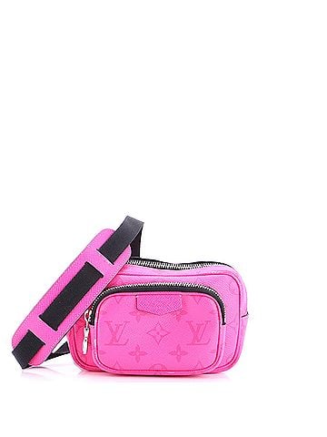 Louis Vuitton Outdoor Pouch Monogram Taigarama (view 1)
