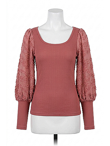 AndTheWhy Miley Textured Puff Sleeve Bodysuit in Red (view 1)