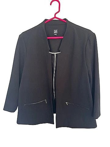 Roz & Ali Jacket (view 1)