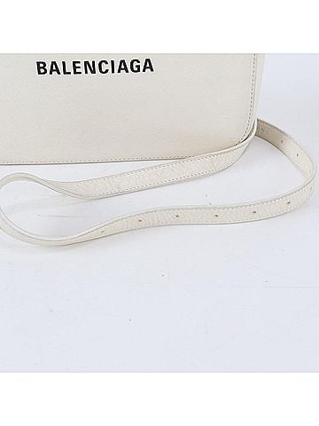 Balenciaga Balenciaga Everyday Camera Bag Leather Shoulder Crossbody Women's (view 2)