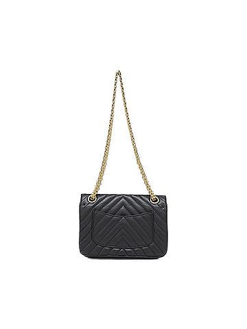 Chanel Chanel AS0874 Shoulder Bag (view 2)