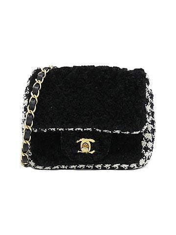 Chanel Chanel AS1934 Shoulder Bag (view 1)