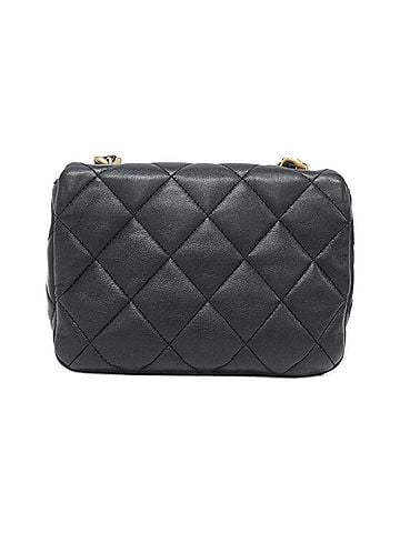 Chanel Chanel AS3205 Shoulder Bag (view 2)