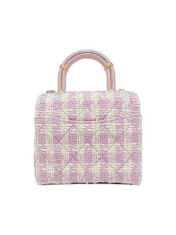 Chanel Chanel AS4035 handbag (view 2)