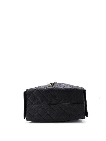 Chanel 25 Hobo Bag Quilted Caviar Small (view 2)