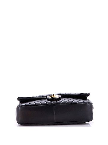 Chanel Classic Single Flap Bag Chevron Lambskin Medium (view 2)