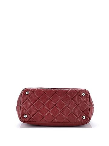 Chanel Timeless CC Soft Tote Caviar Large (view 2)