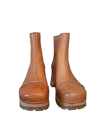 Swedish Hasbeens Swedish Hasbeen Stitchy Boots in Nature Ankle Boots (view 2)