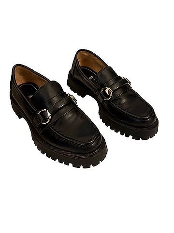 Zara Flats (view 1)