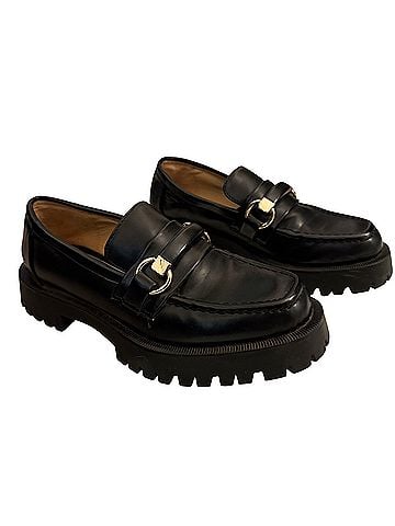 Zara Flats (view 2)