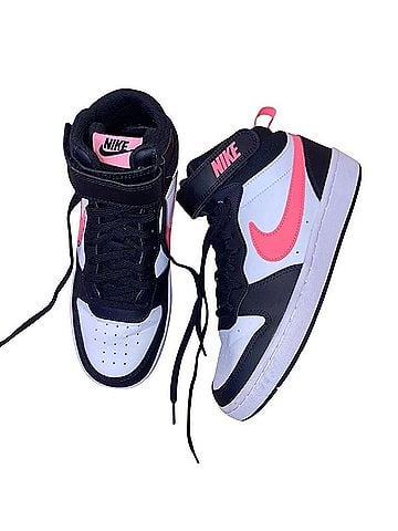Nike Sneakers (view 2)