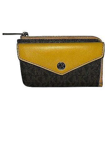 Michael Kors Jet Set Travel Signature Small Corner Zip Card Holder Leather Belt (view 1)