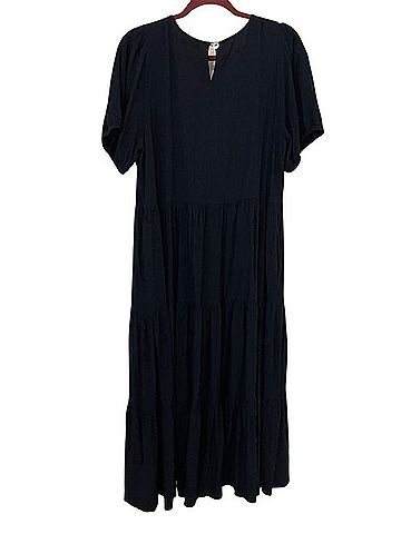 Mister Zimi Black Tiered Midi Dress Casual Dress (view 2)