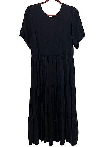 Mister Zimi Black Tiered Midi Dress Casual Dress (view 1)