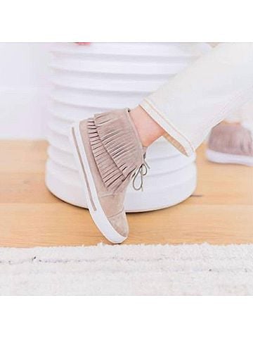 L'Amour Des Pieds Women's Kelzey Round Toe Bootie (view 2)
