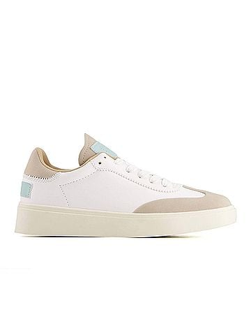 Andrea Women's Urban Classic Sneaker (view 1)