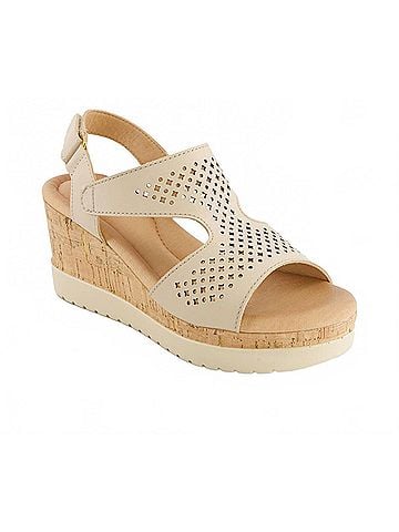 Andrea Women's Wedge Casual Comfort Sandals (view 2)