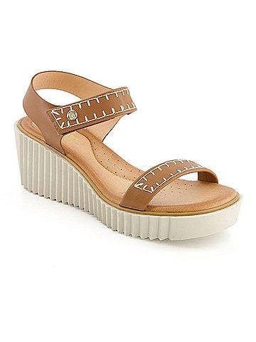 Andrea Women's Wedge Sandal (view 2)