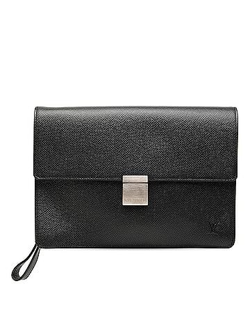 Louis Vuitton Taiga Selenga (view 1)