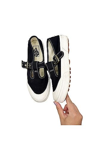 Vans Sneakers (view 1)