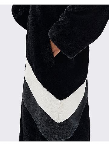 Perfect Moment astrid long faux fur ski jacket (view 2)
