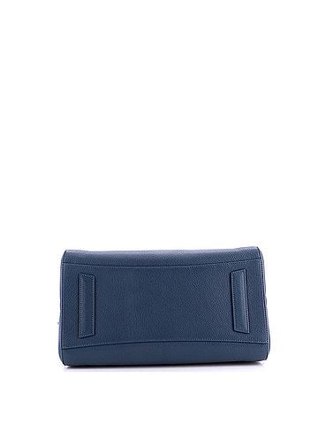Givenchy Antigona Bag Leather Medium (view 2)
