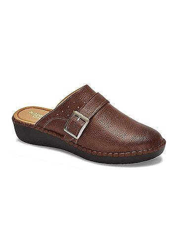 Andrea Women's Comfort Casual Clogs (view 1)