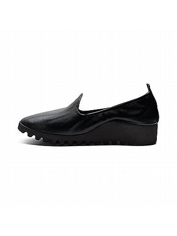 Aetrex Women's Liz Slip-On Shoes (view 2)