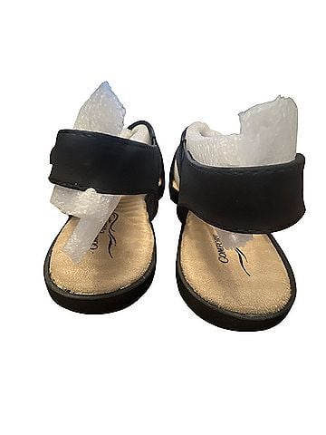 Easy Street claudia Sandals (view 2)