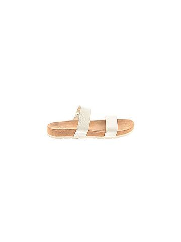 Cliffs by White Mountain Sandals (view 1)