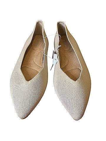 Old Navy Flats (view 1)