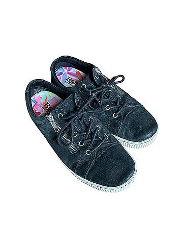Born Sneakers (view 1)