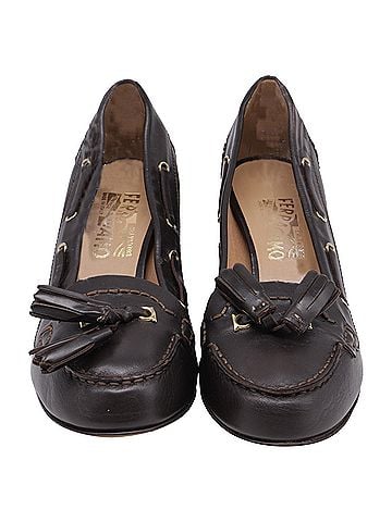Salvatore Ferragamo  Salvatore Ferragamo Loafer Pumps in Brown Leather  (view 2)