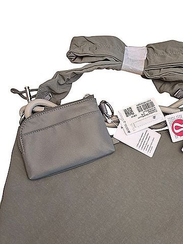 Lululemon Athletica SET Convertable Ruche Strap Crossbody & Wallet Crossbody Bag (view 2)