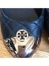 Tory Burch 100% Leather Solid Graphic Black Gold Flats Size 7 - photo 5