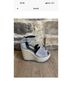 Stuart Weitzman 100% Suede Gray Sandals Size 5 - photo 3